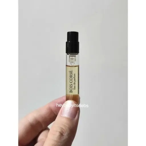 Diptyque Bois Corse Sample Perfume - 1.5ml (vial)