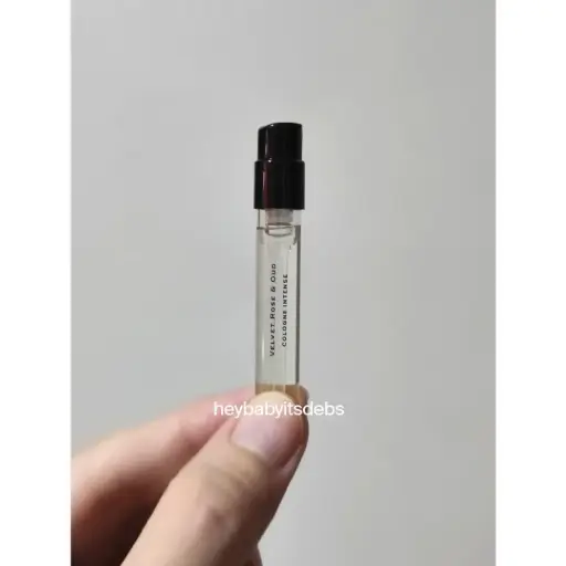 Jo Malone Velvet Rose & Oud Sample Perfume - 1.5ml